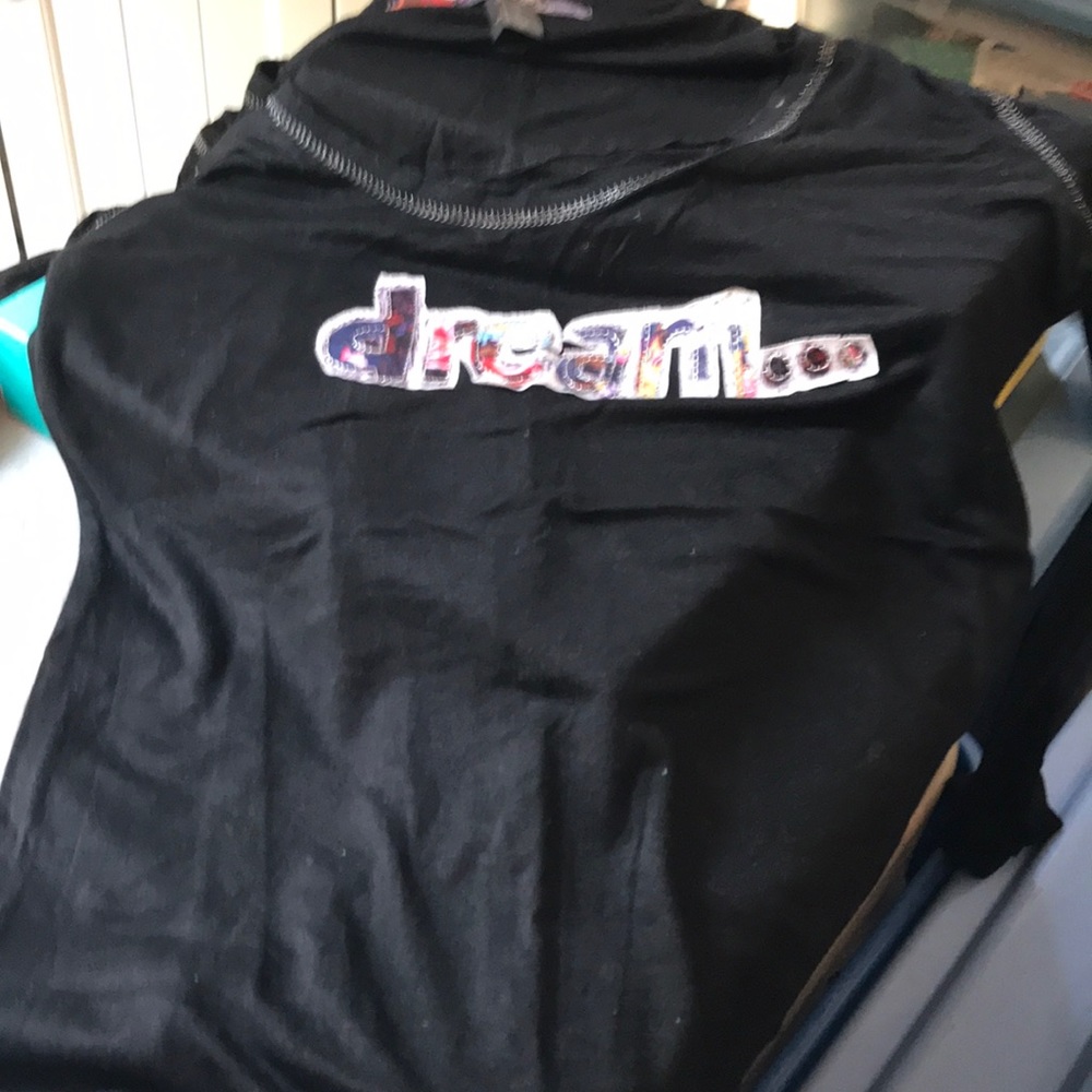 Long sleeved tee